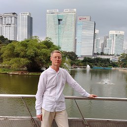 ALEX, 53, 