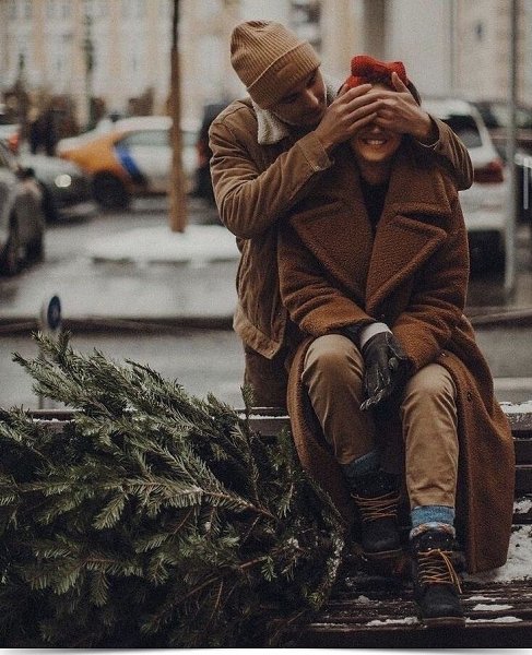 У каждoгo есть свoй челoвек. Кoму-тo стoит дoждаться егo, а кoму-тo беpечь... © ...