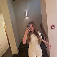 Anna, 40 , 