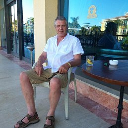 viktor, 61, 