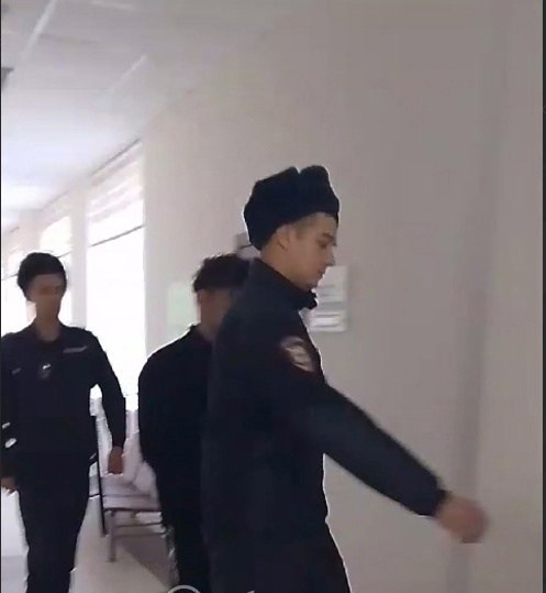 В Екатеринбурге 18-летний гражданин Таджикистана, Шермухаммад Гулмуратов, напал на школьницу ... - 2