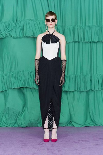 Алессандро Микеле показал новую коллекцию Valentino Pre-Fall 2025. Сердечко разрывается от ... - 4