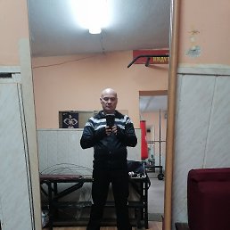  ,  , 44  -  8  2025