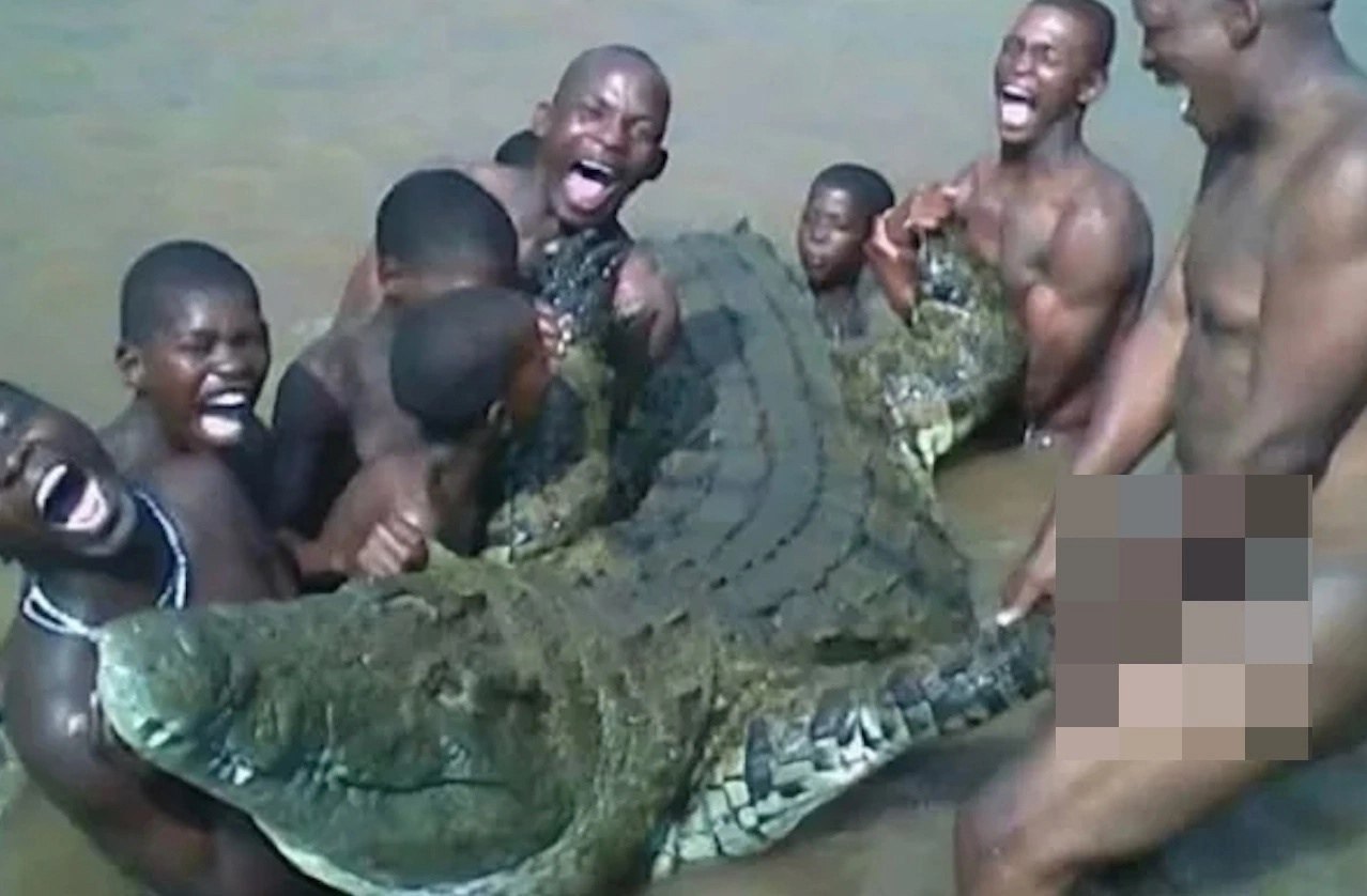 В ЮАР произошло ужасное происшествие: три брата погибли во время ритуала, связанного с попыткой ...