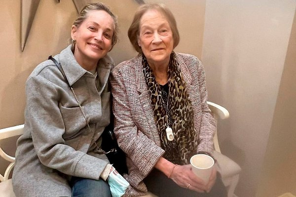 У Шэрон Стоун умерла мама.67-летняя актриса сообщила о семейном горе - минувшей ночью в возрасте 92 ... - 2