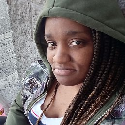 Shadiyah, 25, 