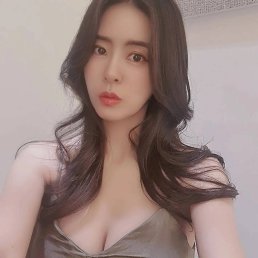 Mia, 34, 
