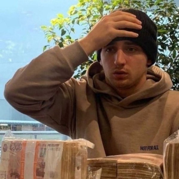 Рэпер Макан случайно попал в сторис блогерской семьи «Женат на Марине». Они сегодня на одном ... - 2