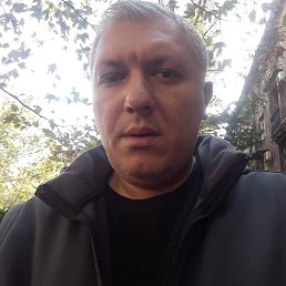 Armen, 42, 