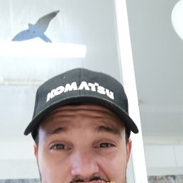 Nikol, 28, 