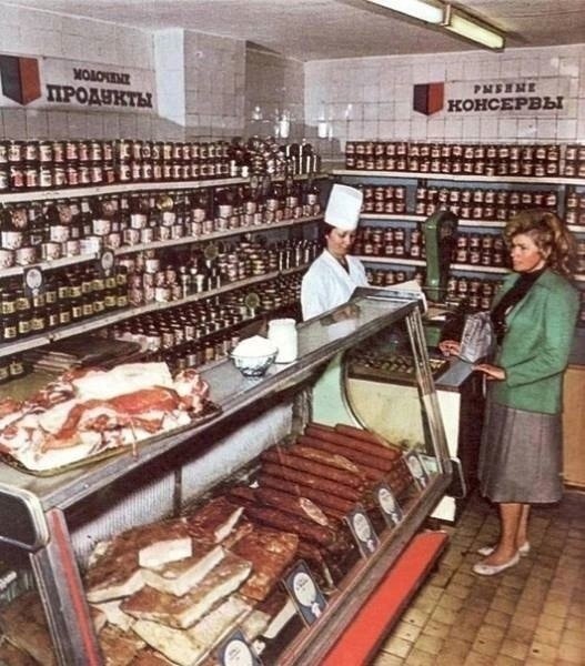 Ностальгия.А рубль нынче ничего не стоитИ 10 тоже ни о чем, да что тамИ на 100 рублей не купишьНа ...