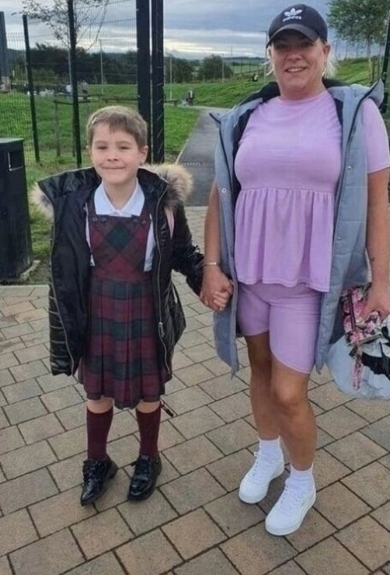 Восьмилетний школьник подал официальный судебный иск против собственных родителей. Причиной стало их ... - 2