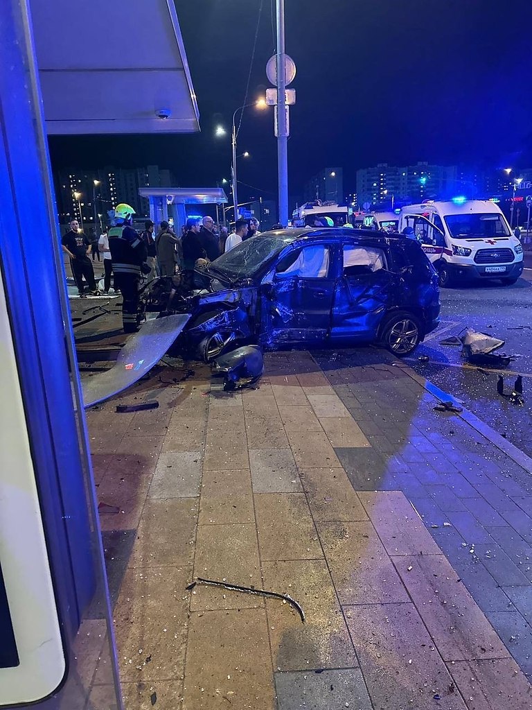     Volkswagen Tiguan        ...