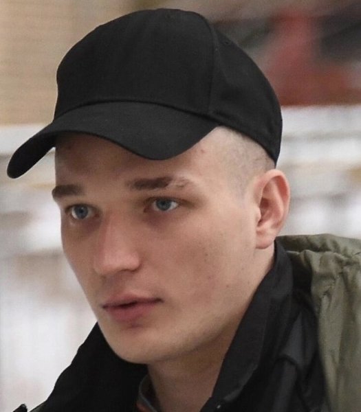 Сегодня московская полиция арестовала блогера Эдварда Била, который был замечен в Одинцово, катаясь ...