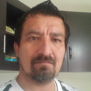 Alejandro, 41, 