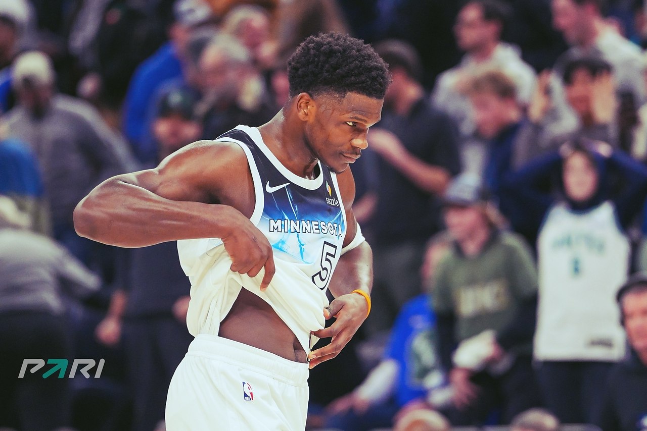     . :24.6 PPG8.8 RPG7.8 APG40.6 3P%