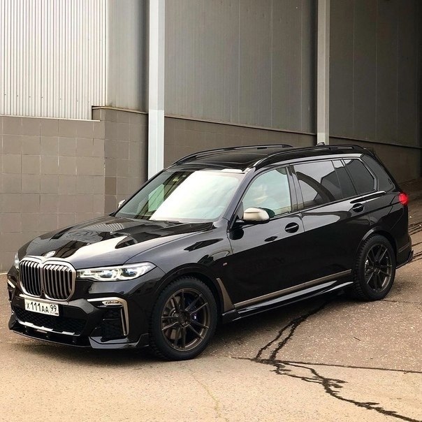 o  a p. BMW X7 - 3