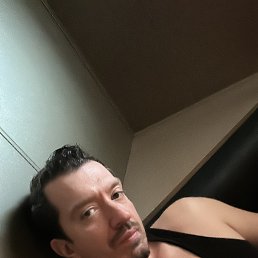Ufuk, 37, 