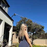 Sandra, 30 , 