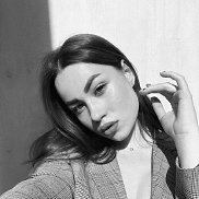 Sasha, 22 , 
