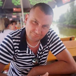 Jacek, 36, 