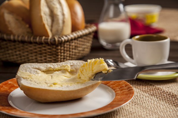 Кисломолочные продукты обязательно должны быть в рационе, если у вас нет противопоказаний, говорят ...