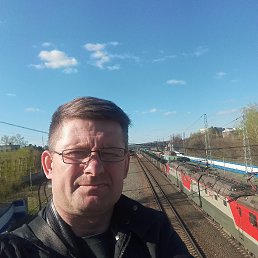  , , 42  -  4  2025