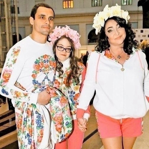 Звезды, воспитывающие детей-инвалидов - ЯПлакалъ Celebrities, Photo archive, Rea