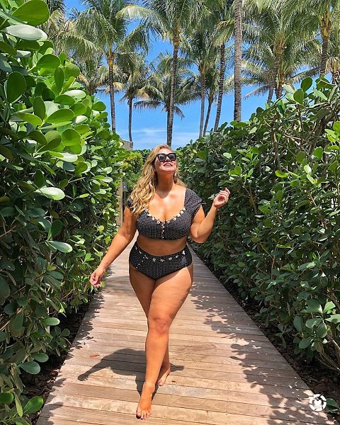 ������ plus-size ������ ���������, ������� ����� 108 �� � �������, ��� ������� �� ����� �������.��� ... - 4