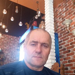 Mario, 48, -