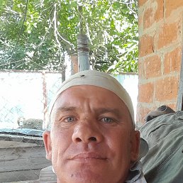 Petr, 45 , 