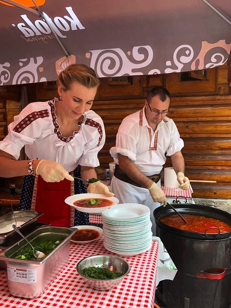 Анастасия Кузьмина приняла участие в благотворительной акции, средства от которой будут направлены ... - 4