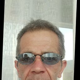 Araik, 46, 