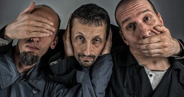 Группа поддержки мужчин, женатых на психологинях.Сергей (муж женщины-коуча):– Жена пришла с учебы и ...