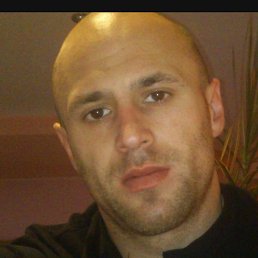 Artur, , 43 