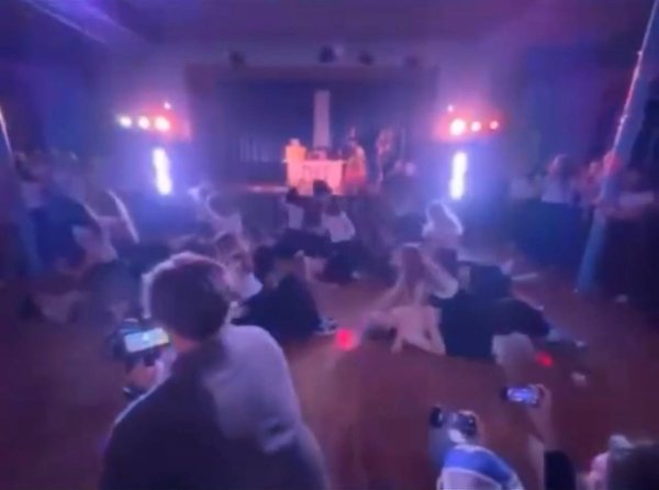 Студенты из Москвы устроили 18+ на посвящении в первокурсники.В Москве студенты популярного вуза ... - 2
