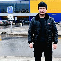 Botirali Avazbekov, 19, -