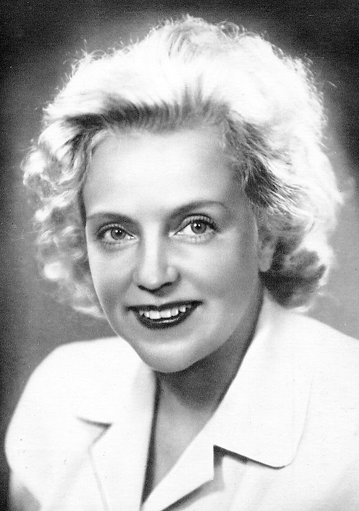 Марина Ладынина — советская актриса театра и кино, Народная артистка СССР. 117 лет со дня рождения. ...