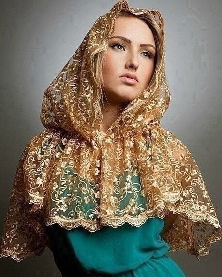 Платок для храма можно сшить своими руками. - 2