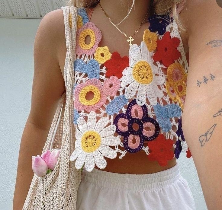 Вязаные топы своими руками — это не только стильный элемент гардероба, но и возможность воплотить ... - 5