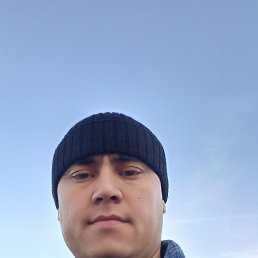 Ali, 29, 