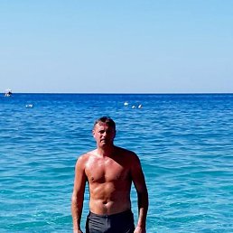 Denis, �������, 45 ���