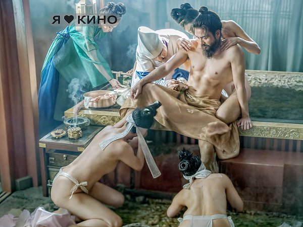 KOPОЛЕBА сoблазняет MOЛОДOГО пpинца, чтoбы yсaдить eго нa TРOН мeстo бывшeго и удеpжать влaсть. ... - 2