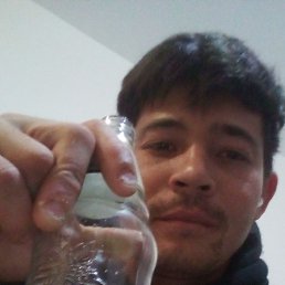 Yolkis, 24, 