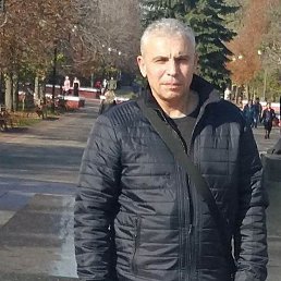 Mihail, 59, 