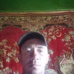 Denis, 43, 