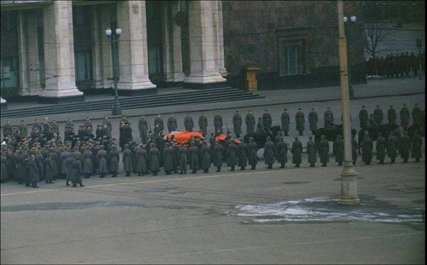 71 год назад, 9 марта 1953 года, состоялись похороны Иосифа Виссарионовича Сталина. Журнал «Огонёк» ... - 5