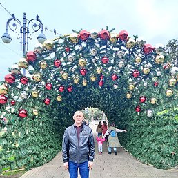 ������, ����, 62 ����