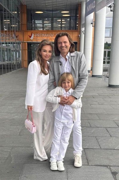 У Леры Кудрявцевой, Дмитрия Маликова, Мота и Лауры Джугелия выпускной.Дети звезд - дочь Кудрявцевой ... - 3