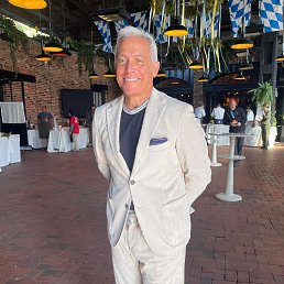 Nick, 60, 